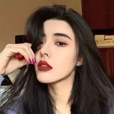 开局捡个盲眼国舅竟是黑莲花